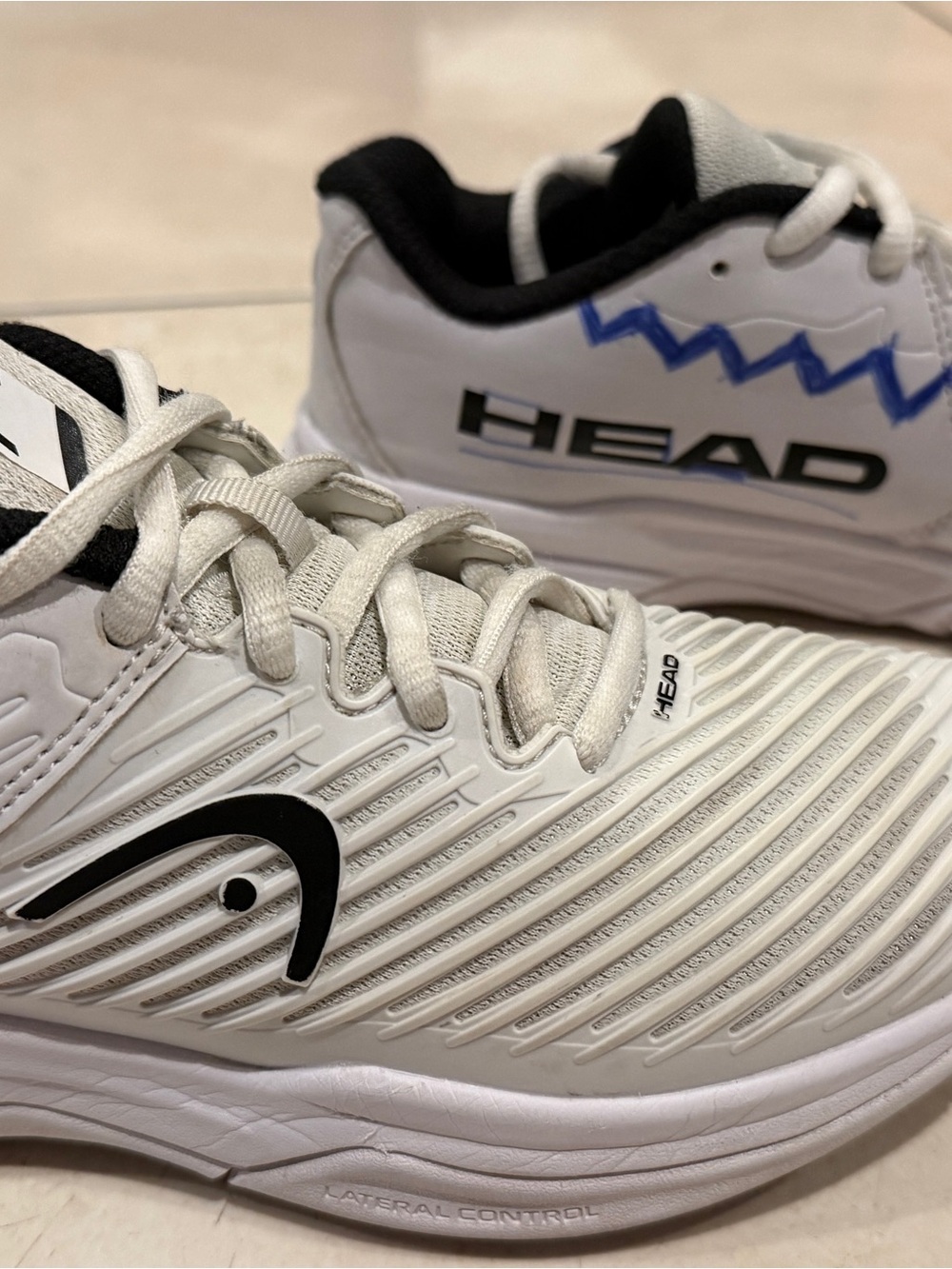 HEAD  Revolt Pro 4.0 Junior Boys Tennis Shoes White/Black US 3.5